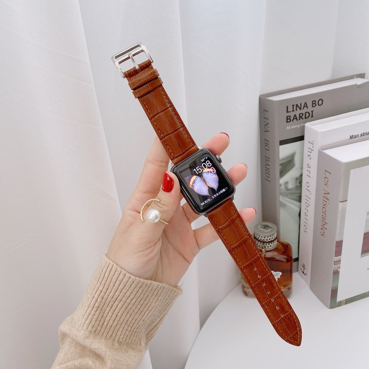 Saddle Brown BB Crocodile Grain Leather Apple Watch Band - BugBands